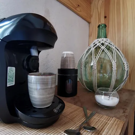 La Perriere, * 韦尔东的埃斯帕隆